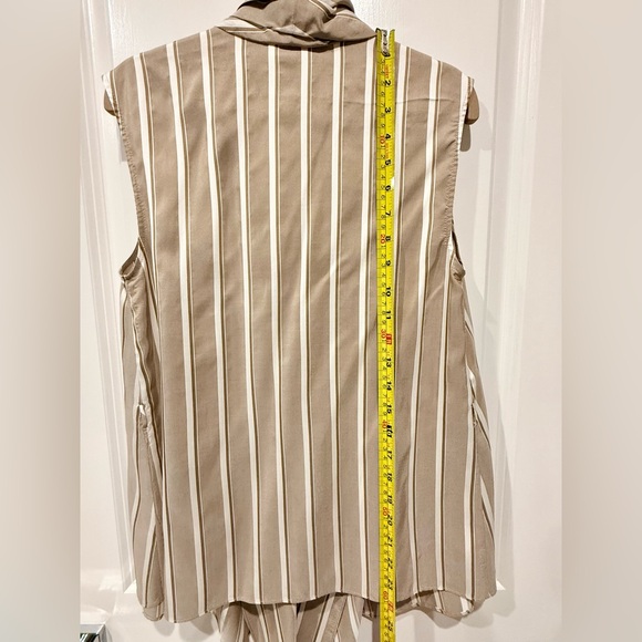 BRUNELLO CUCINELLI Striped silk top (open front) w leather belt Dark Beige Small - Picture 11 of 11